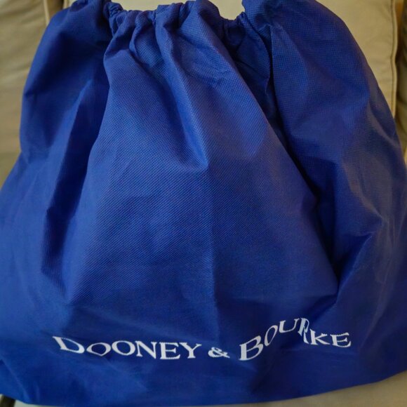Dooney & Bourke Shoulder Bag - Picture 8 of 9
